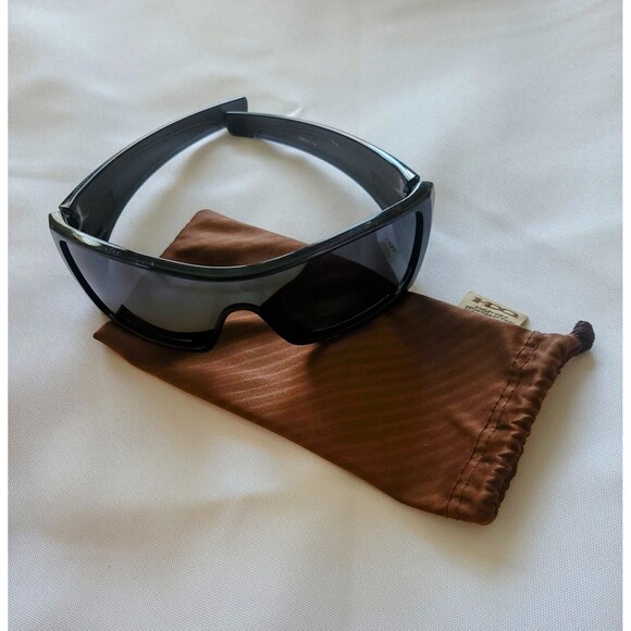 Oakley Batwolf OO9101-01 127 Men's Shield Sunglasses with Carrying Pouch - Picture 7 of 8